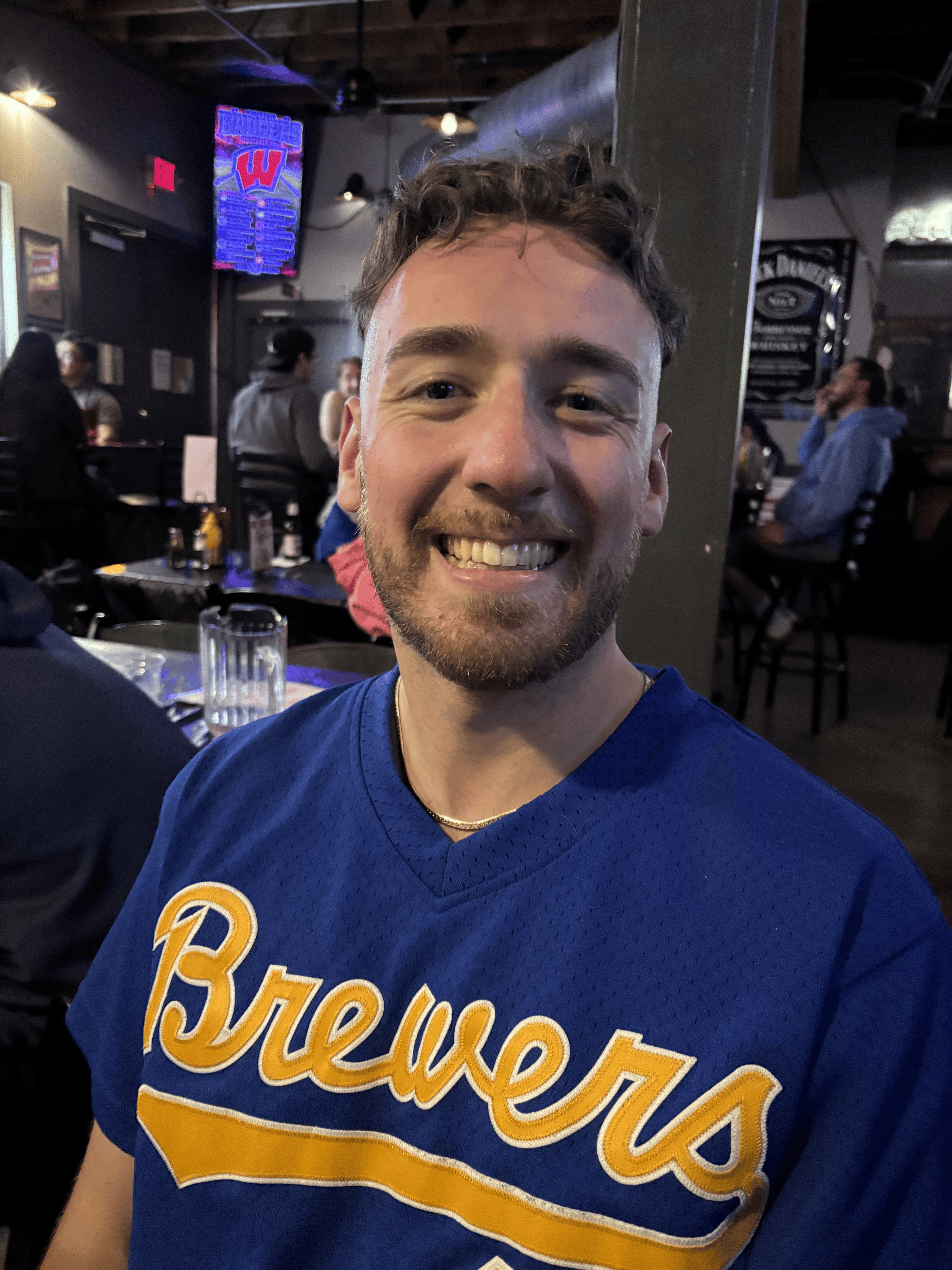 'It is unreal': Fans at Paulie's Pub celebrate Brewers heading back to World Series after 44 years — TMJ4 Milwaukee