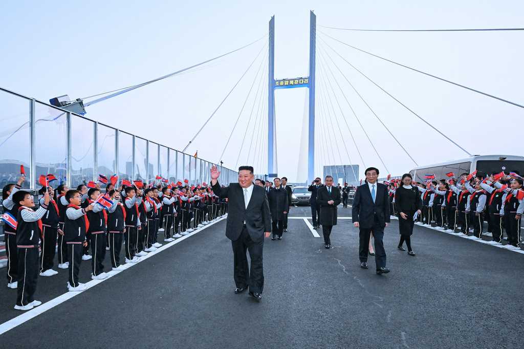 North Korean leader Kim Jong Un visits China to inaugurate a new cross-border bridge — WESH 2 Orlando, Celebration Community news