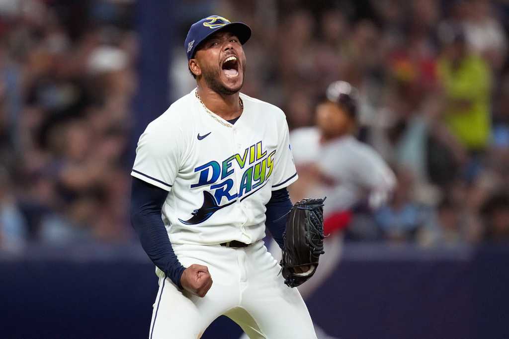 Freddy Peralta, Liam Hicks lift the Rays to a 3-1 win over the Guardians that evens the ALCS at 1-1 — WESH 2 Orlando, Celebration Community news