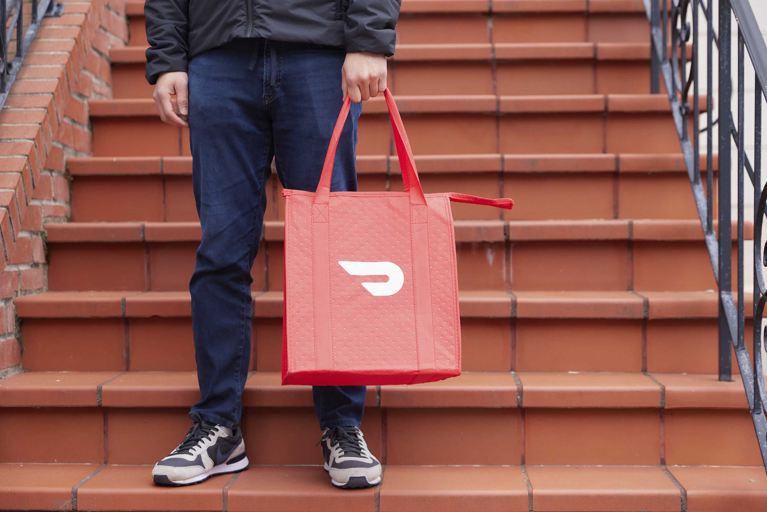 DoorDash agrees to buy Instacart for $17 billion — Celebration Business news