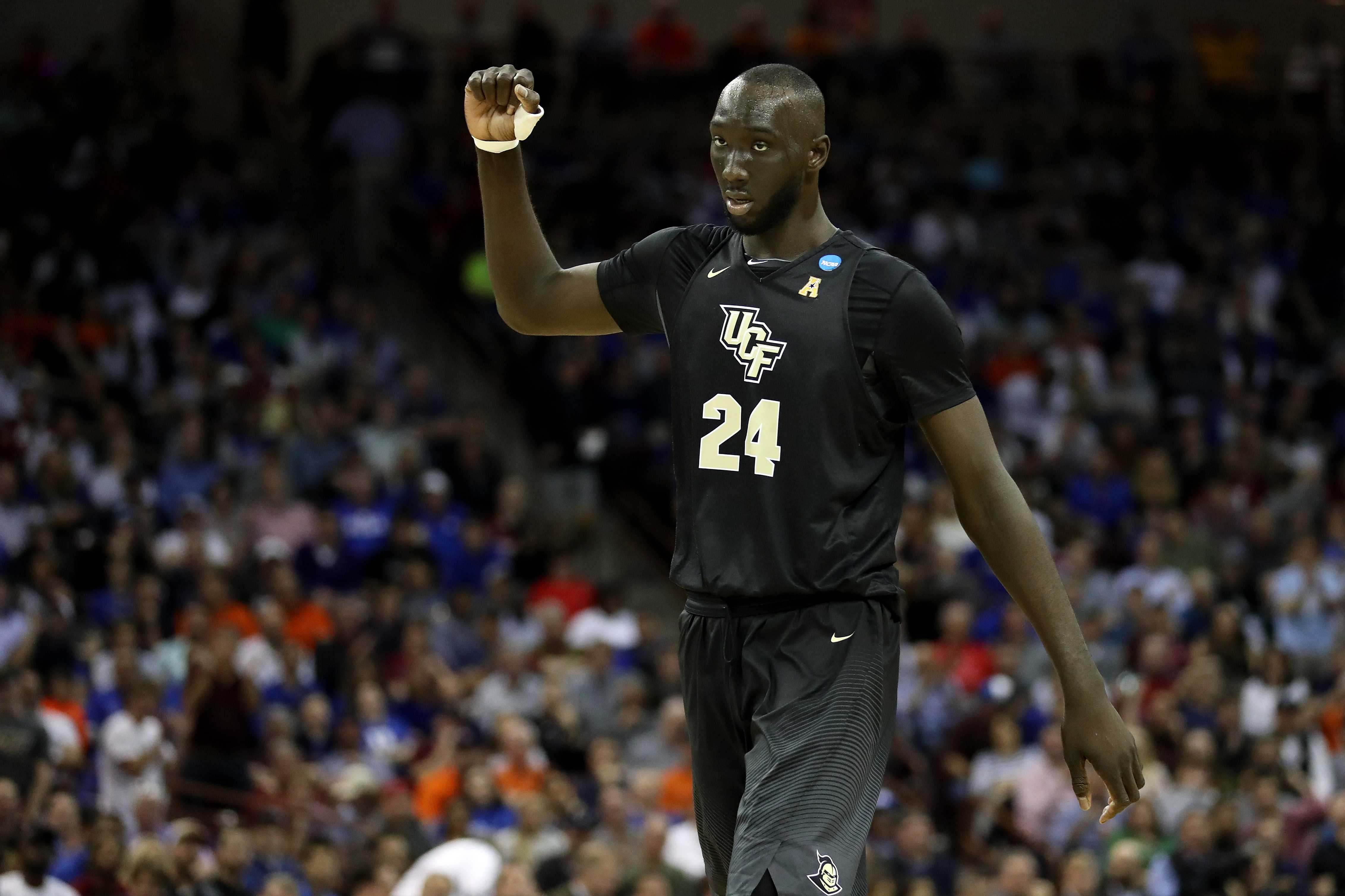 Former UCF center Tacko Fall signs two-way contract with 76ers — WESH 2 Orlando, Celebration Sports news