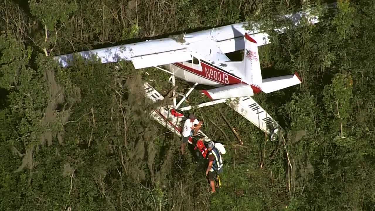 3 rescued after seaplane goes down in Lake County | Chopper 2 video: — WESH 2 Orlando, Celebration Community news