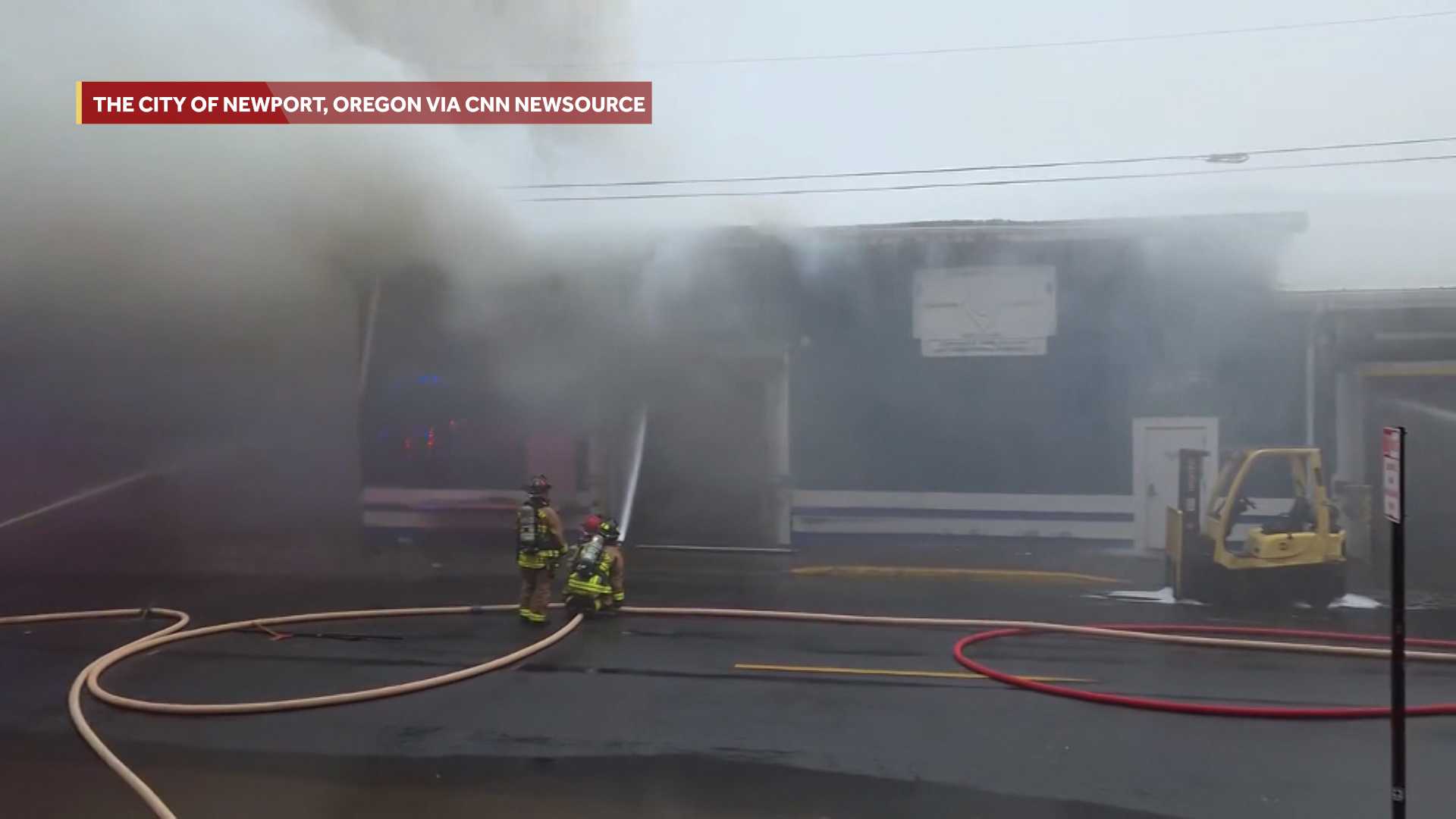 Possible ammonia contamination prompts evacuations after Oregon seafood plant fire, officials say β WESH 2 Orlando, Celebration Schools news